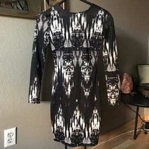 Edgy long sleeve bodycon dress